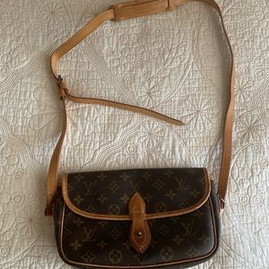 Louis Vuitton crossbody